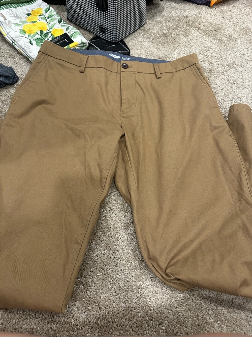 Old Navy Men's Khaki Chino Pants - Tan